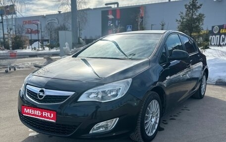 Opel Astra J, 2010 год, 520 000 рублей, 1 фотография