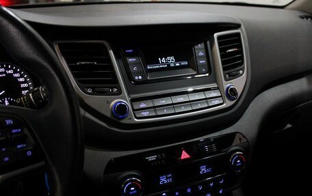 Hyundai Tucson III, 2018 год, 2 389 000 рублей, 10 фотография