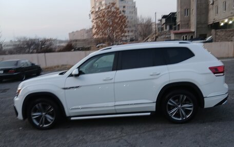 Volkswagen Atlas I, 2019 год, 2 390 000 рублей, 3 фотография