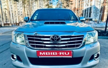 Toyota Hilux VII, 2013 год, 2 199 000 рублей, 9 фотография