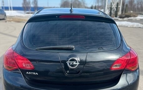 Opel Astra J, 2010 год, 520 000 рублей, 2 фотография