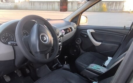 Renault Logan I, 2010 год, 280 000 рублей, 3 фотография