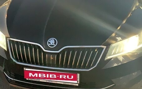 Skoda Superb III рестайлинг, 2016 год, 2 200 000 рублей, 3 фотография