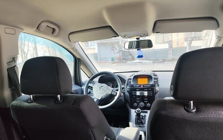 Opel Zafira B, 2011 год, 720 000 рублей, 10 фотография