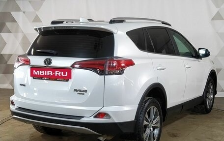Toyota RAV4, 2018 год, 2 849 000 рублей, 3 фотография