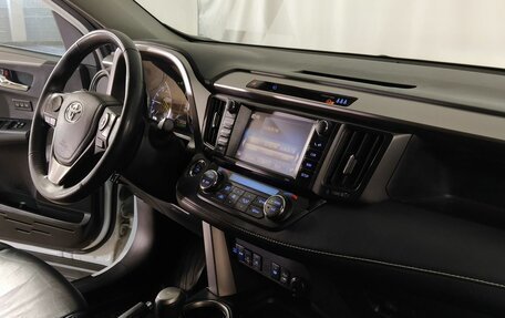 Toyota RAV4, 2018 год, 2 849 000 рублей, 15 фотография