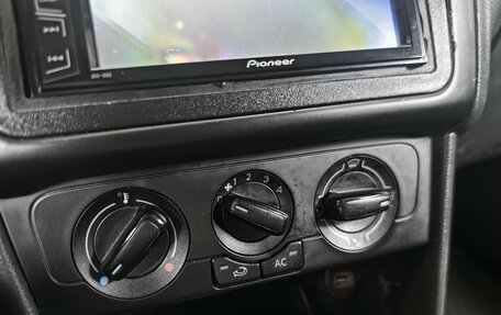 Volkswagen Polo VI (EU Market), 2011 год, 599 000 рублей, 15 фотография