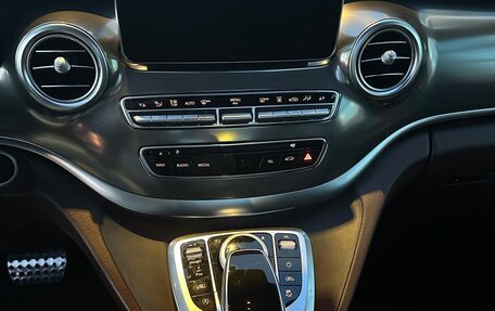 Mercedes-Benz V-Класс, 2018 год, 5 200 000 рублей, 4 фотография