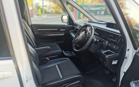 Honda Stepwgn IV, 2021 год, 1 970 000 рублей, 13 фотография