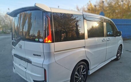 Honda Stepwgn IV, 2021 год, 1 970 000 рублей, 6 фотография