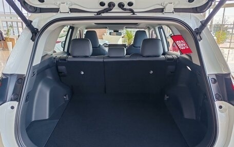 Toyota RAV4, 2025 год, 5 290 000 рублей, 12 фотография