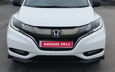 Honda Vezel, 2017 год, 1 820 000 рублей, 1 фотография