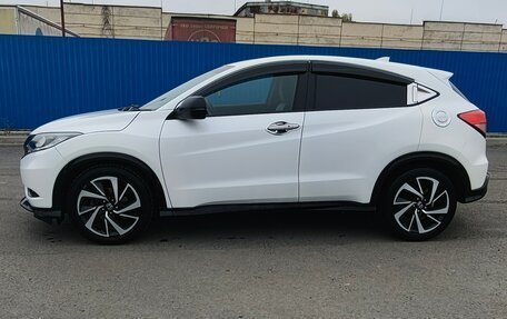 Honda Vezel, 2017 год, 1 820 000 рублей, 3 фотография