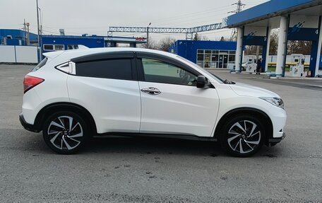 Honda Vezel, 2017 год, 1 820 000 рублей, 7 фотография