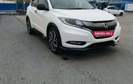 Honda Vezel, 2017 год, 1 820 000 рублей, 8 фотография