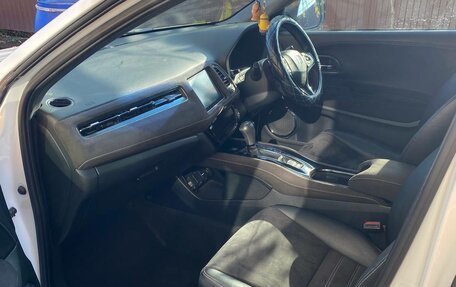 Honda Vezel, 2017 год, 1 820 000 рублей, 10 фотография