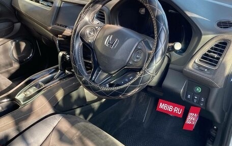 Honda Vezel, 2017 год, 1 820 000 рублей, 9 фотография