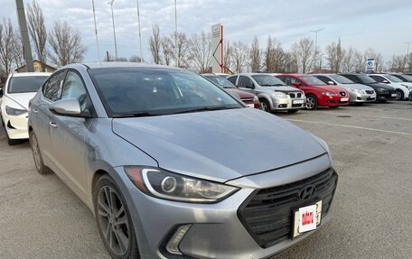 Hyundai Elantra VI рестайлинг, 2016 год, 1 400 000 рублей, 2 фотография