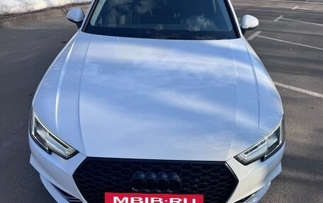 Audi A4, 2019 год, 2 850 000 рублей, 4 фотография