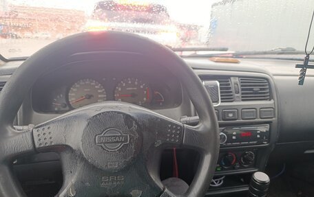 Nissan Almera, 1999 год, 100 000 рублей, 6 фотография