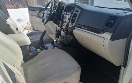 Mitsubishi Pajero IV, 2019 год, 4 000 000 рублей, 20 фотография