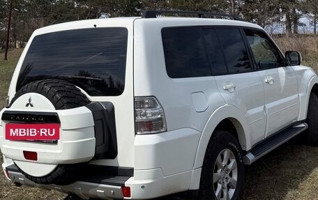 Mitsubishi Pajero IV, 2013 год, 2 300 000 рублей, 4 фотография