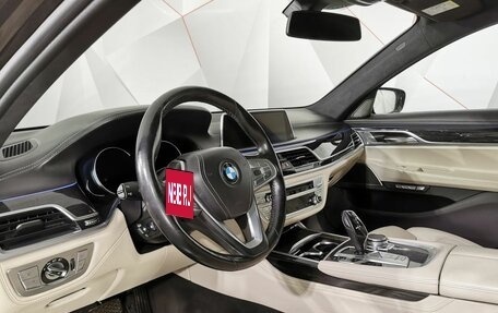 BMW 7 серия, 2016 год, 3 095 000 рублей, 12 фотография