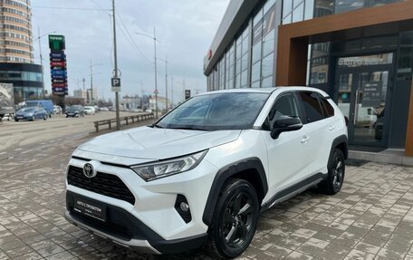 Toyota RAV4, 2022 год, 3 350 000 рублей, 1 фотография