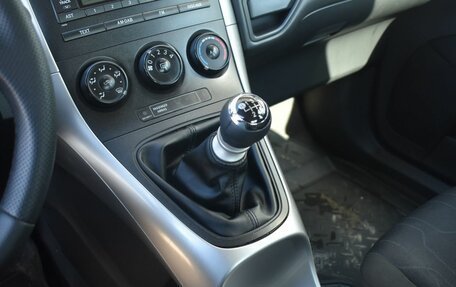 Toyota Auris II, 2011 год, 919 999 рублей, 13 фотография