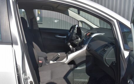 Toyota Auris II, 2011 год, 919 999 рублей, 20 фотография