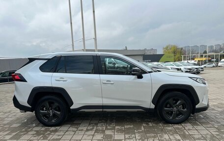 Toyota RAV4, 2022 год, 3 350 000 рублей, 4 фотография
