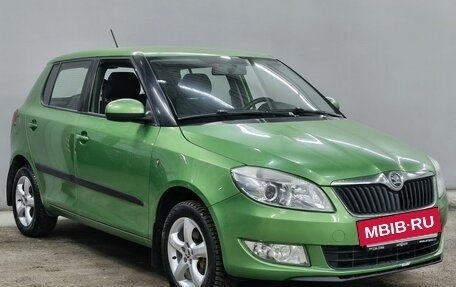 Skoda Fabia II, 2013 год, 770 000 рублей, 3 фотография