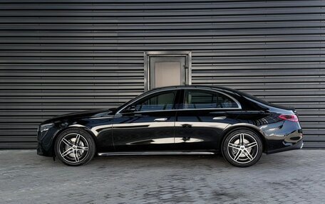 Mercedes-Benz E-Класс, 2025 год, 9 990 000 рублей, 2 фотография