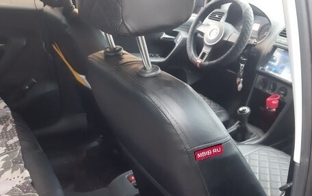 Volkswagen Polo VI (EU Market), 2013 год, 600 000 рублей, 2 фотография