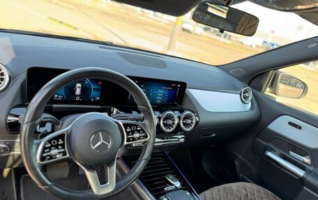 Mercedes-Benz GLA, 2020 год, 2 100 000 рублей, 6 фотография