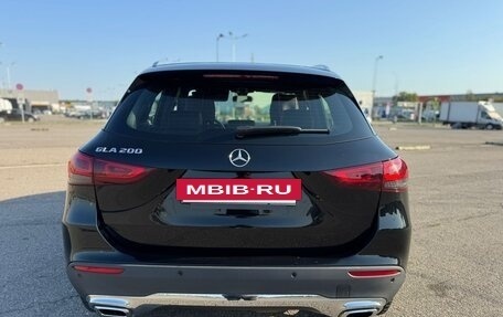 Mercedes-Benz GLA, 2020 год, 2 100 000 рублей, 4 фотография