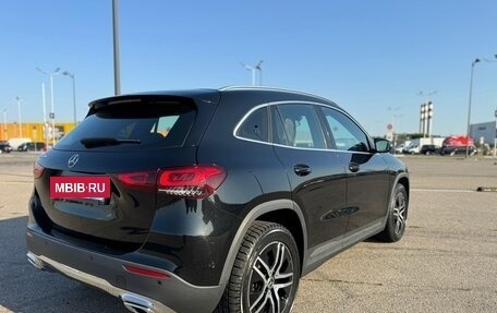 Mercedes-Benz GLA, 2020 год, 2 100 000 рублей, 3 фотография