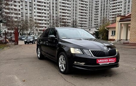 Skoda Octavia, 2019 год, 1 995 000 рублей, 3 фотография
