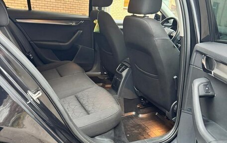 Skoda Octavia, 2019 год, 1 995 000 рублей, 19 фотография