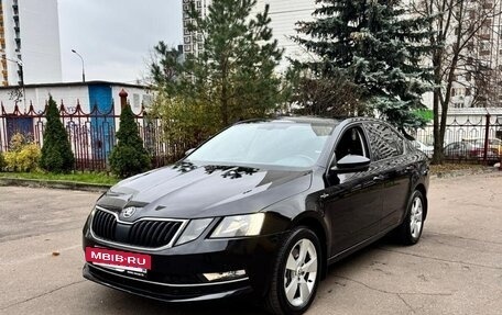 Skoda Octavia, 2019 год, 1 995 000 рублей, 5 фотография