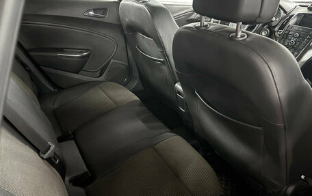 Opel Astra J, 2011 год, 649 000 рублей, 18 фотография