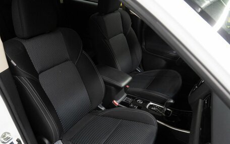 Mitsubishi Outlander III рестайлинг 3, 2020 год, 2 499 000 рублей, 18 фотография