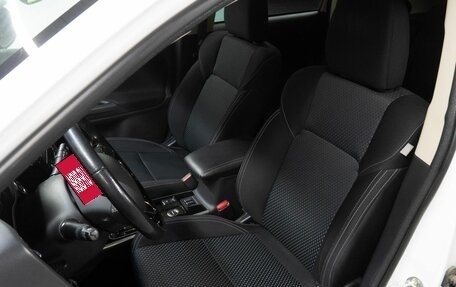 Mitsubishi Outlander III рестайлинг 3, 2020 год, 2 499 000 рублей, 15 фотография