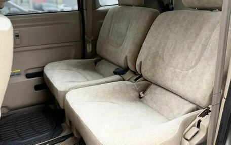 Nissan Serena II, 2002 год, 450 000 рублей, 15 фотография