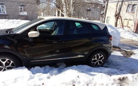 Renault Kaptur I рестайлинг, 2018 год, 1 650 000 рублей, 5 фотография