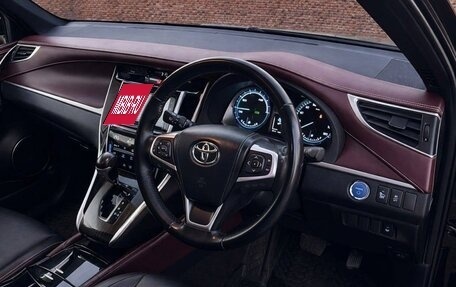 Toyota Harrier, 2016 год, 2 500 000 рублей, 13 фотография