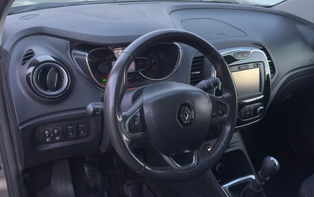 Renault Kaptur I рестайлинг, 2017 год, 1 350 000 рублей, 6 фотография