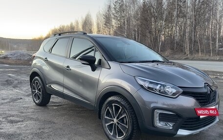 Renault Kaptur I рестайлинг, 2017 год, 1 350 000 рублей, 2 фотография