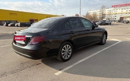 Mercedes-Benz E-Класс, 2019 год, 2 850 000 рублей, 3 фотография