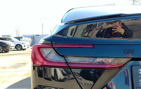 Toyota Camry, 2024 год, 3 720 000 рублей, 9 фотография